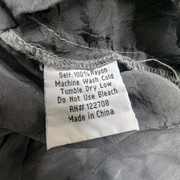 Johnny Was Vintage Grey with beige & rust Embroidery Scoop neck with Buttons 2X - Picture 7 of 7